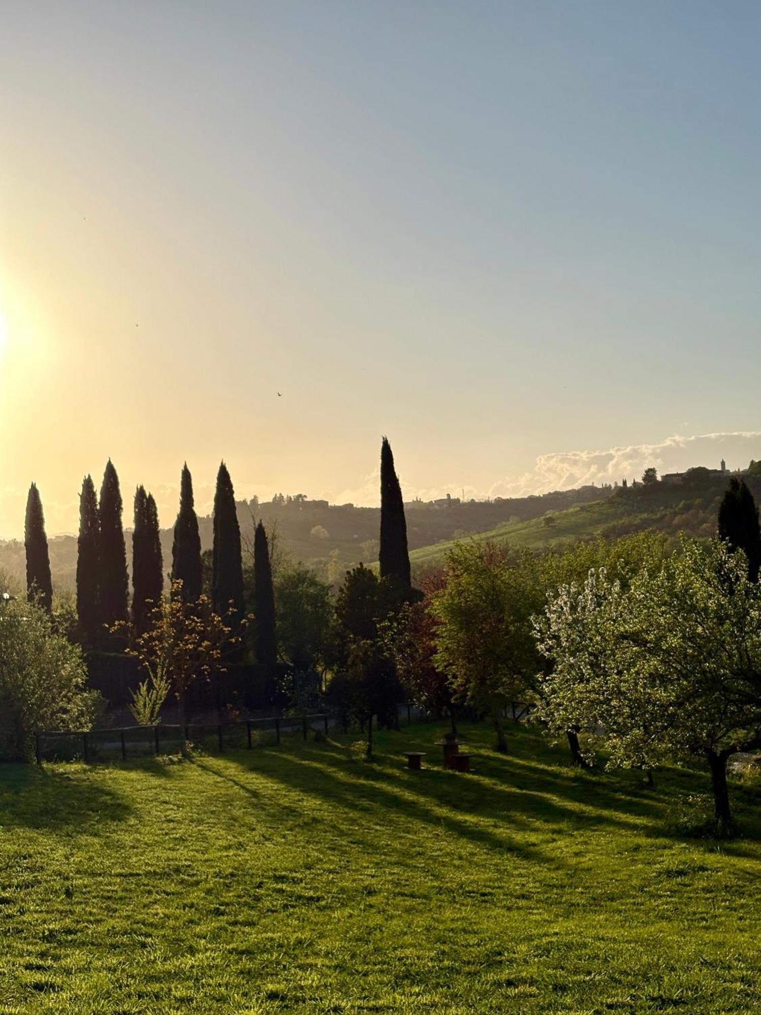 Agriturismo La Corte Del Sole Siena Dış mekan fotoğraf