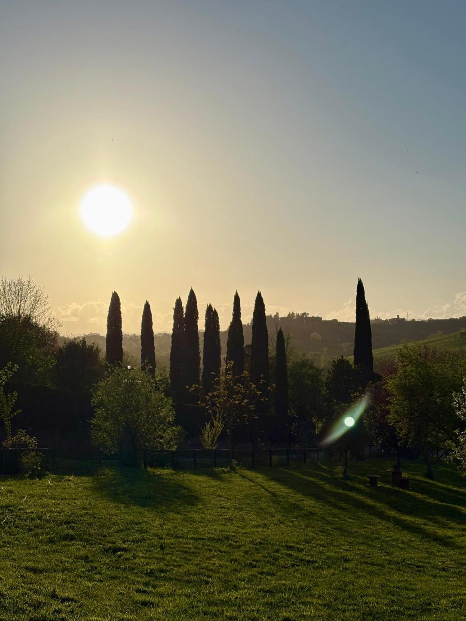 Agriturismo La Corte Del Sole Siena Dış mekan fotoğraf